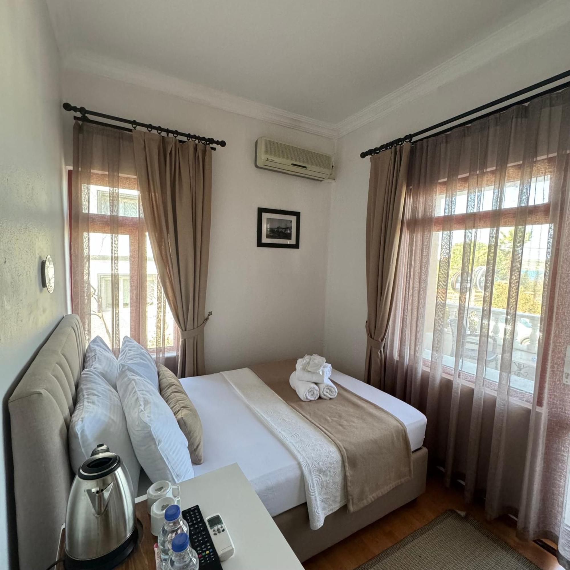 Soezer Otel Ayvalı エクステリア 写真