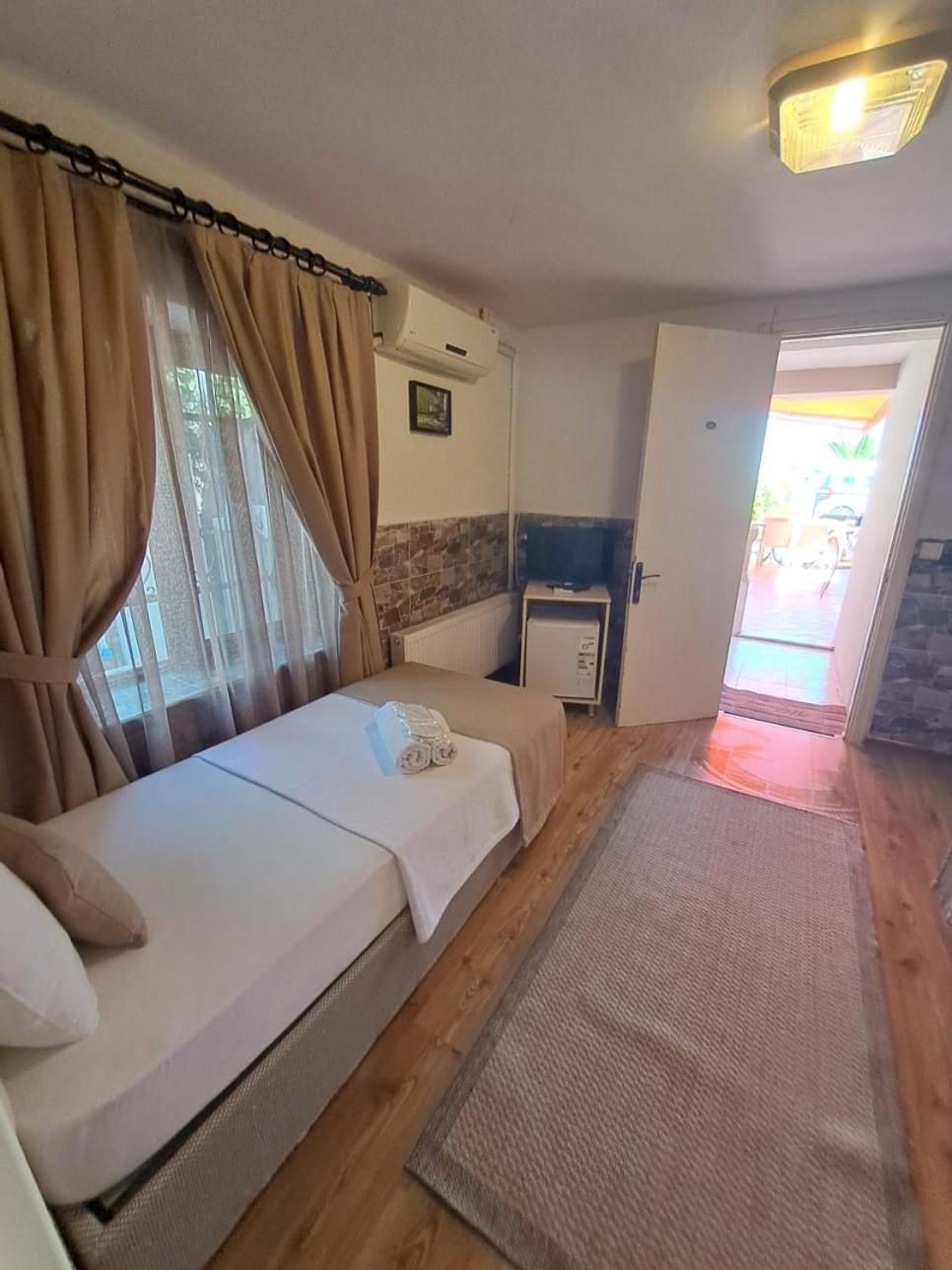 Soezer Otel Ayvalı エクステリア 写真